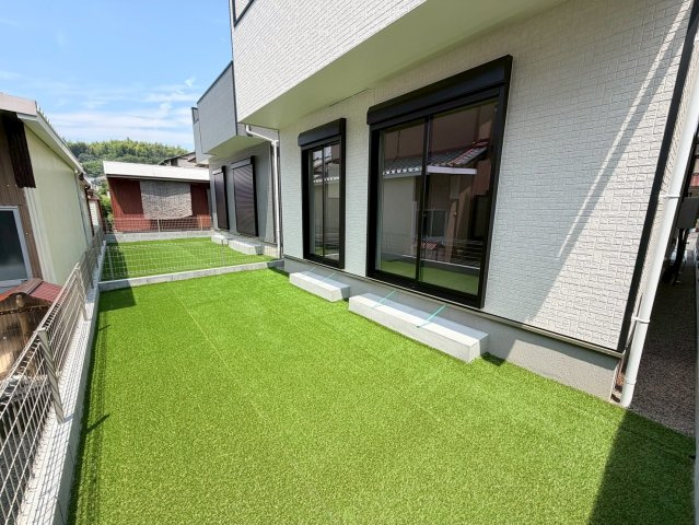 藤枝市音羽町　全２棟／の庭