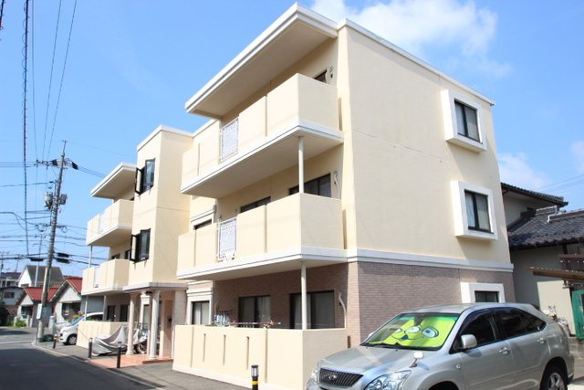 Ｌｉｂｅｒａｌ　ｆａｍｉｌｉａ