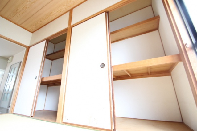 ガーデンヒルズの収納