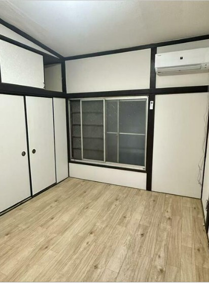 宮戸三丁目戸建の居間・リビング