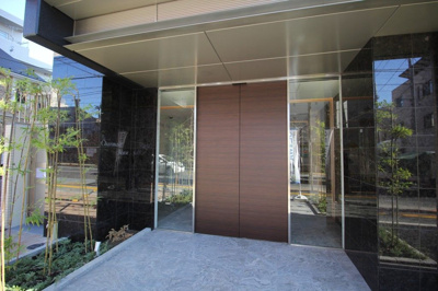 【エントランス】 | シャルマンミューズ | 毎日通るエントランスはこのようになっています