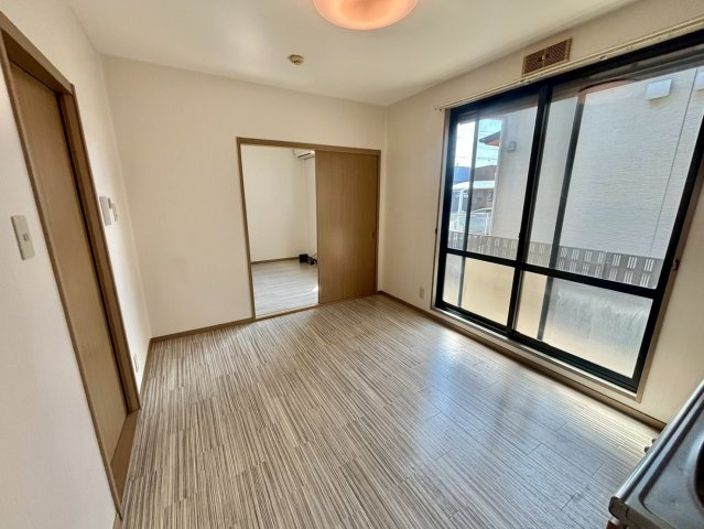 クレール糸井の居間・リビング