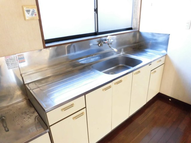 ハイツグレイスF棟のキッチン