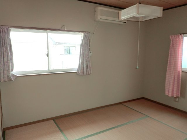 ハイツグレイスB棟の和室