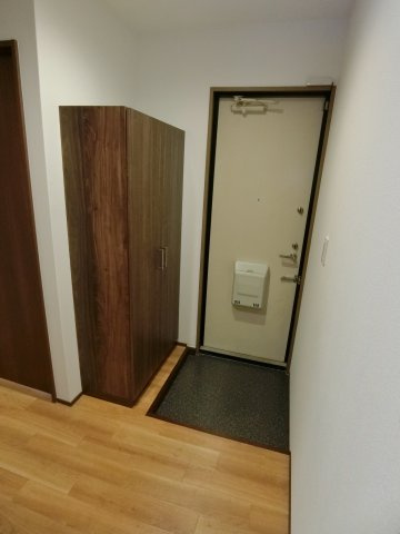 ハイカムール上地の玄関
