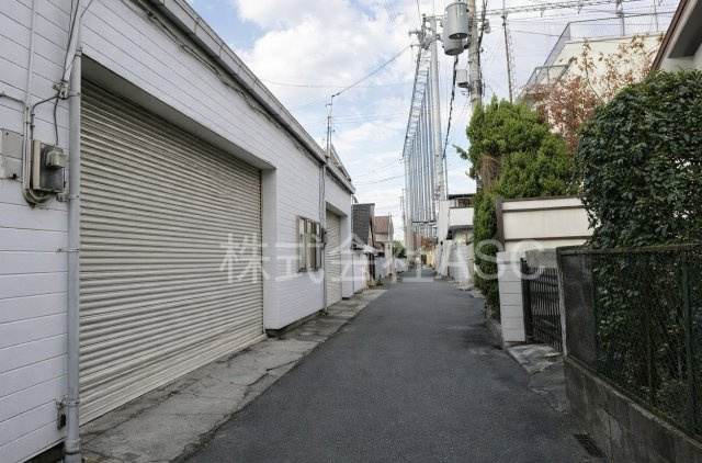 八尾市上尾町5丁目貸倉庫
