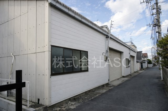 八尾市上尾町5丁目貸倉庫の周辺