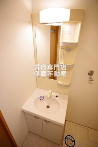 プランドール浅間町の独立洗面台