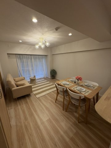 コープ野村府中是政の画像