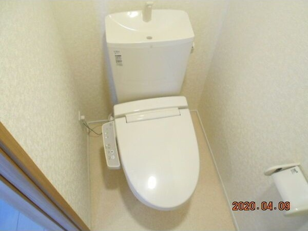 ディーパレス A棟のトイレ