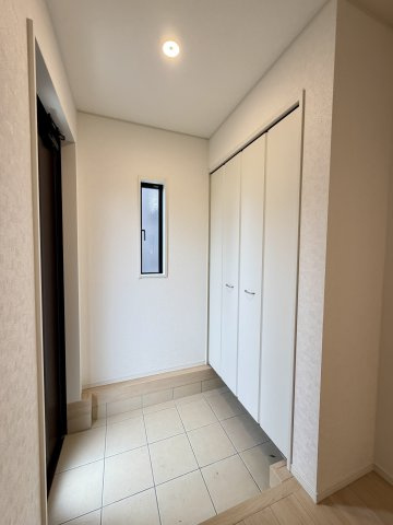 【玄関】 | 加須市北下新井　CRADLE GARDEN　新築戸建　全4棟　2号棟
