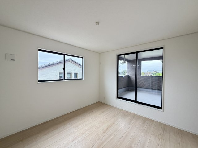 【洋室】 | 加須市北下新井　CRADLE GARDEN　新築戸建　全4棟　2号棟