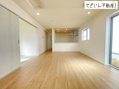 【居間・リビング】 | blooming garden久喜市青毛3丁目　新築住宅 | ≪2号棟≫
現地(2026年3月撮影)