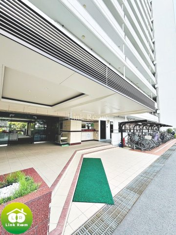 マンションニュー清澄のエントランス