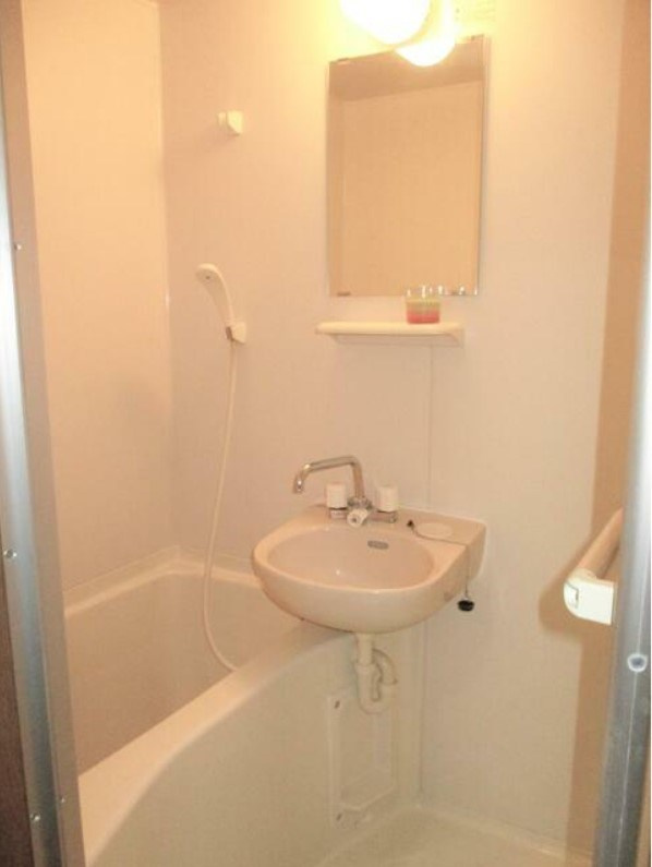 森下ビルの浴室