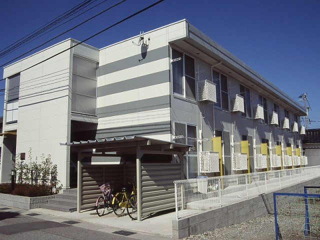 レオパレス富岡の外観