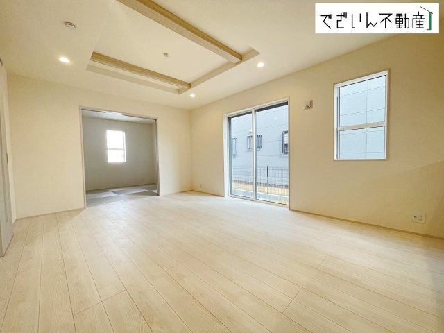 【居間・リビング】 | blooming garden久喜市青毛3丁目　新築住宅 | ≪3号棟≫
現地(2026年4月撮影)