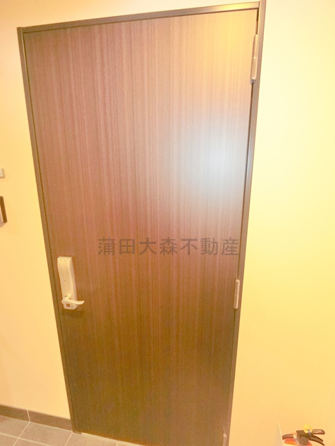 カーサ　セレーノの玄関