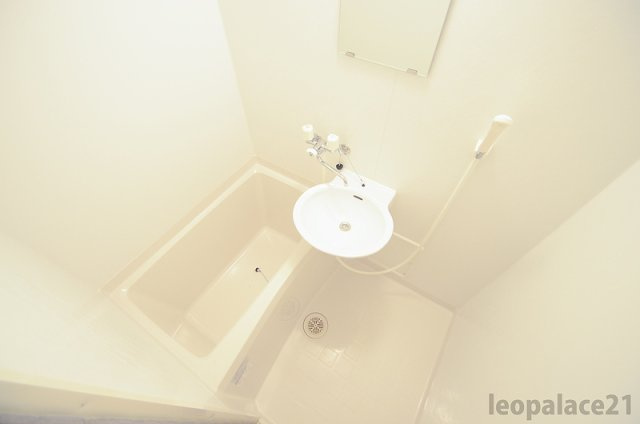 レオパレスきのした荘の浴室|備品や設備仕様は号室等により異なります現地をご確認下さい。