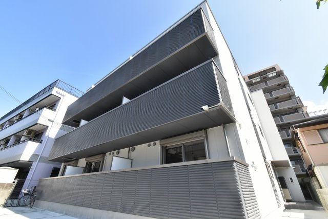 西宮市甲子園洲鳥町の賃貸マンション