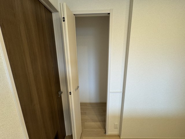 クレールＣの内装|パントリー（キッチン収納）