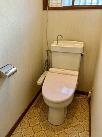 鵜ノ木戸建のトイレ