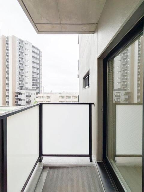 ルミーク三軒茶屋のバルコニー