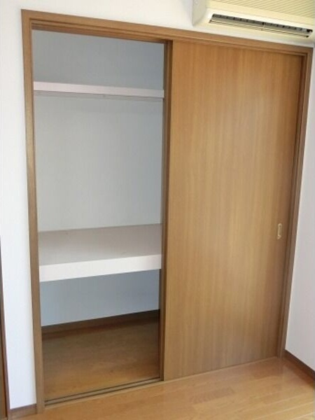 エクセルシオール A棟の収納
