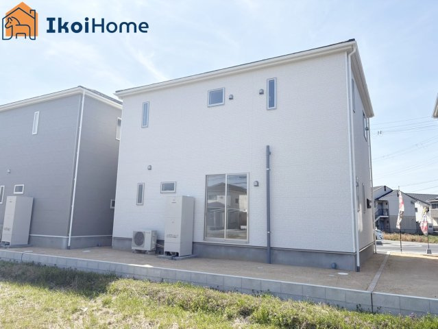 小野市神明町　第10　全3棟2号棟　新築戸建の前面道路含む現地写真|【ホームページに現地動画掲載中】●年中無休：当日予約可●前面道路は幅員約6ｍ、交通量少なめで安心！