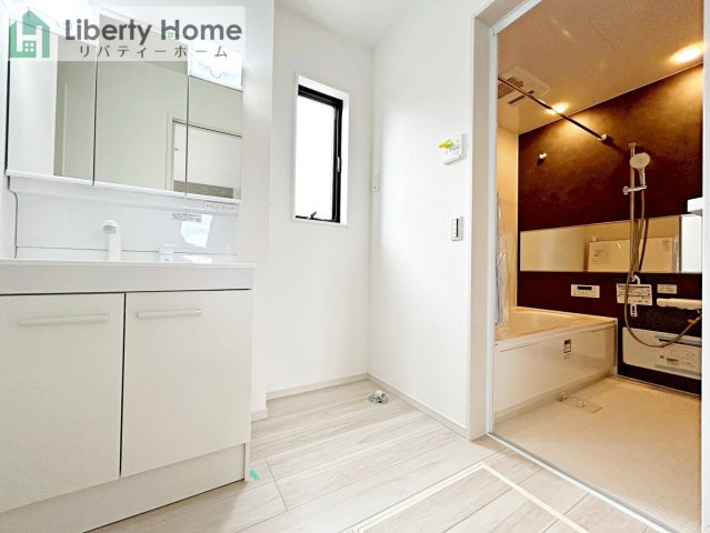 水戸市住吉町5期　新築戸建のキッチン|(1号棟)同仕様・同形状写真