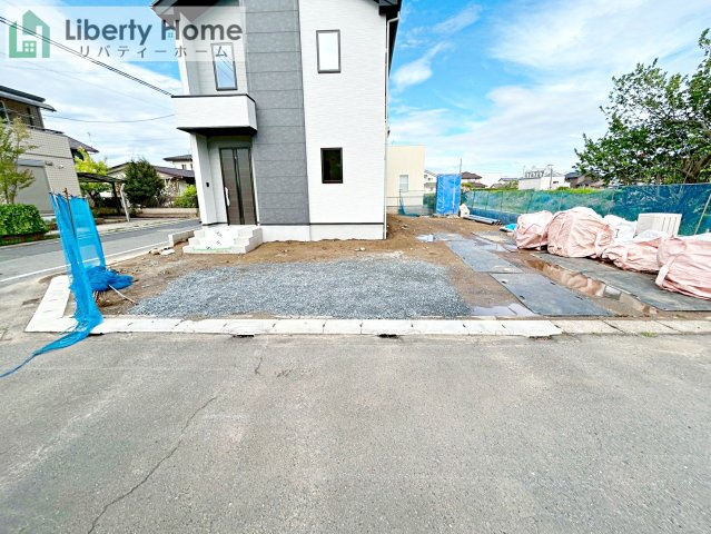 水戸市住吉町5期　新築戸建の駐車場