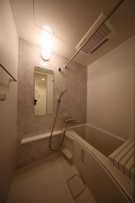 【浴室】 | ＬｉｖｅＦｌａｔ千駄木 |  