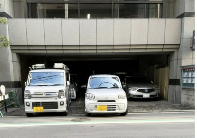 福昌大阪ビルの駐車場
