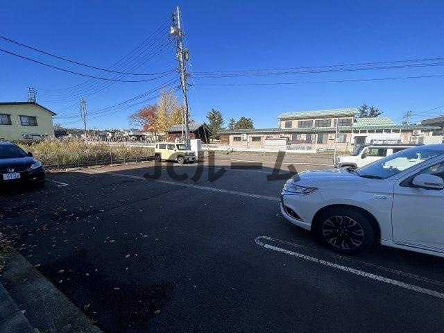 アネシス寺町Dの駐車場