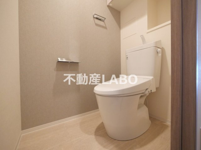 コンフォリア・リヴ博労町一丁目Qのトイレ