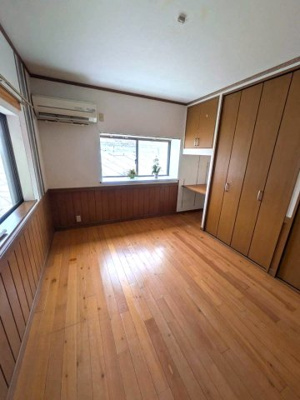 【洋室】 | ■茨木市西田中町■400万円値下げしました！■駅徒歩圏と陽当たりの良いロケーション | ■南向きの明るい洋室です！