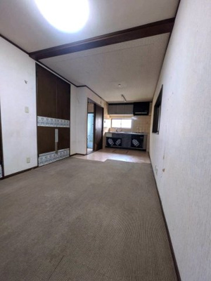 【居間・リビング】 | ■茨木市西田中町■400万円値下げしました！■駅徒歩圏と陽当たりの良いロケーション | ■11．5帖LDK