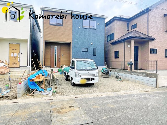 鴻巣市筑波　第5　Ⅱ期　新築一戸建て　グレイドルガーデン　01の駐車場|駐車場があるので、車を買う予定の方も安心です
