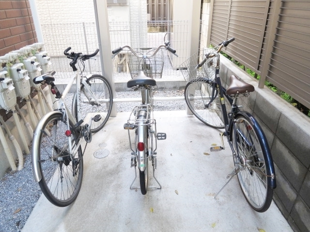 Good Wood西が丘のその他共用部分|こちらが自転車置き場です☆