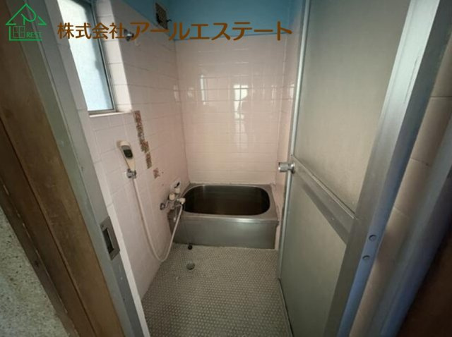 加古川市加古川町河原　JR「加古川駅」徒歩11分の浴室