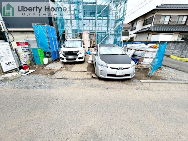 水戸市渡里町4期　新築戸建の駐車場