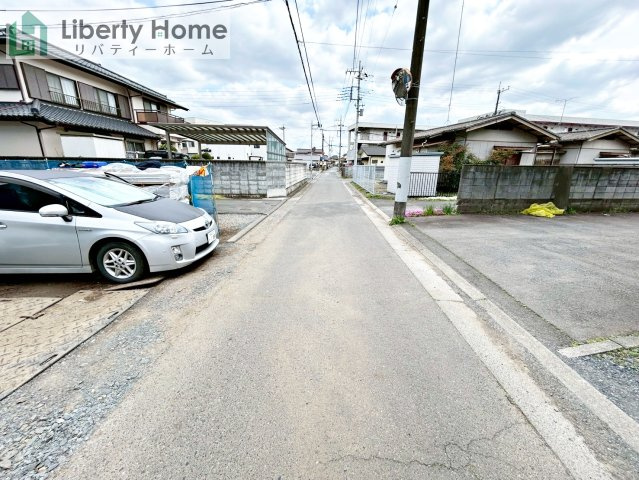 水戸市渡里町4期　新築戸建の前面道路含む現地写真