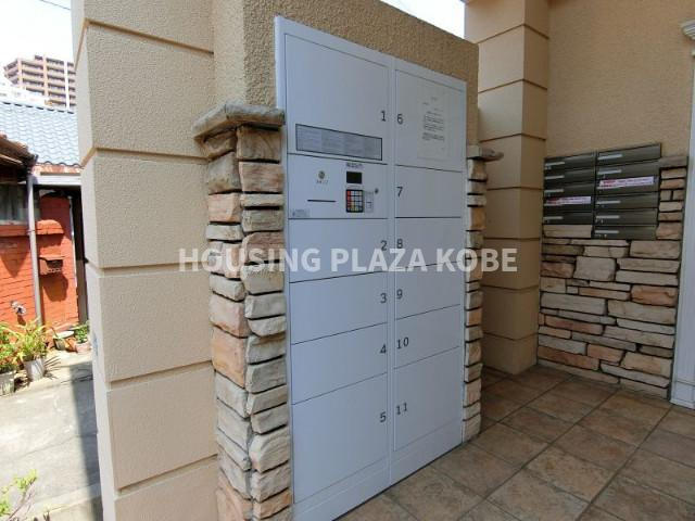 ワコーレヴィータ須磨浦通のその他共用部分|宅配ボックスがついて便利
