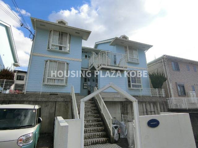 クイーンズコート東落合Ｃ棟のエントランス