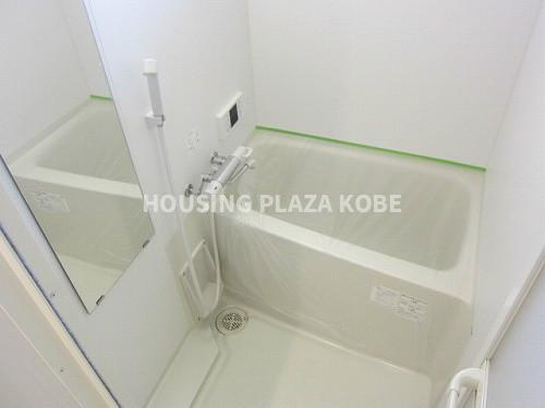 H.Cフラッツ須磨関守の浴室