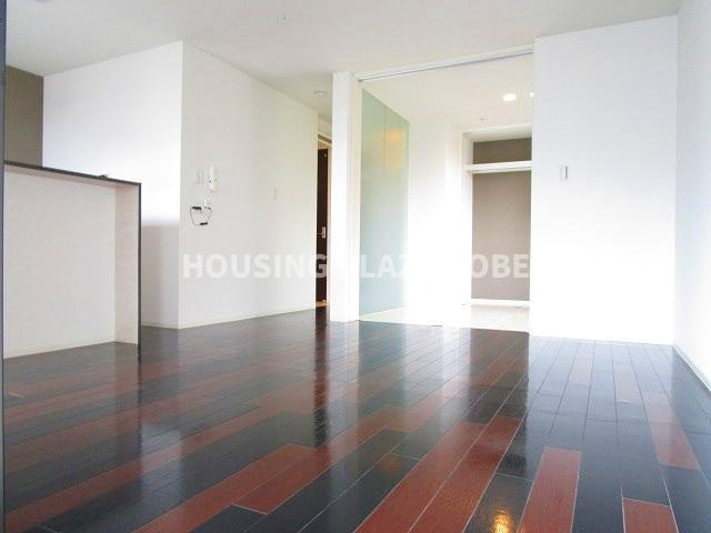 Giulia須磨浦Ⅲ（ジュリア須磨浦３）の居間・リビング