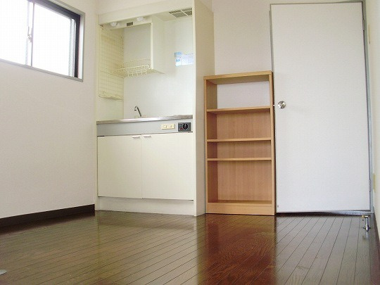 マリンパレス須磨の居間・リビング