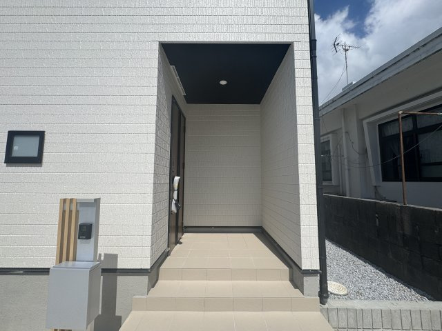 読谷村高志保（全2棟）2号棟の居間・リビング|※同仕様写真です