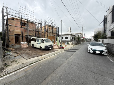 【前面道路含む現地写真】 | 読谷村高志保（全2棟）2号棟 | ※西側公道5.9m♪