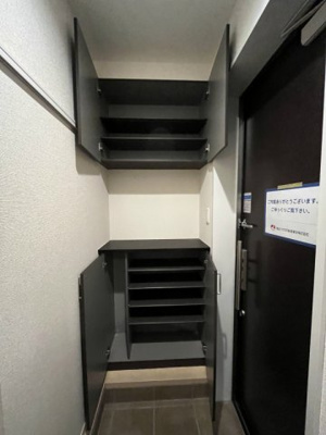 【玄関】 | ミリア花の木ANNEX【SHM】 | ※同物件別部屋参考写真